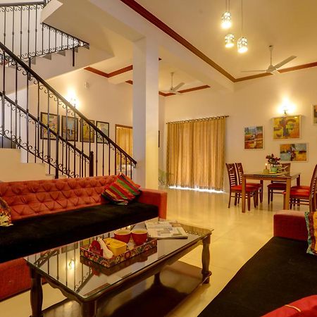 Jaqk Holidays - 9Bhk Villa For Big Groups, Private Pool-Wifi-Cartaker-Parking, North Goa باغا المظهر الخارجي الصورة
