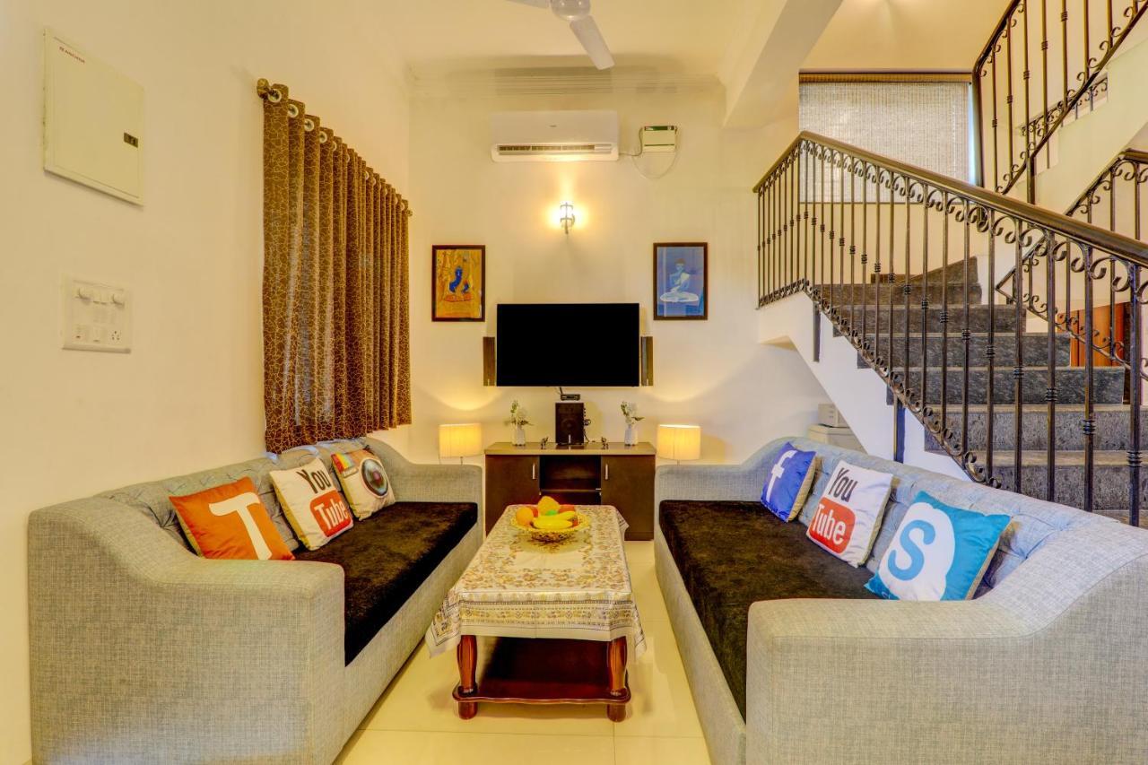 Jaqk Holidays - 9Bhk Villa For Big Groups, Private Pool-Wifi-Cartaker-Parking, North Goa باغا المظهر الخارجي الصورة